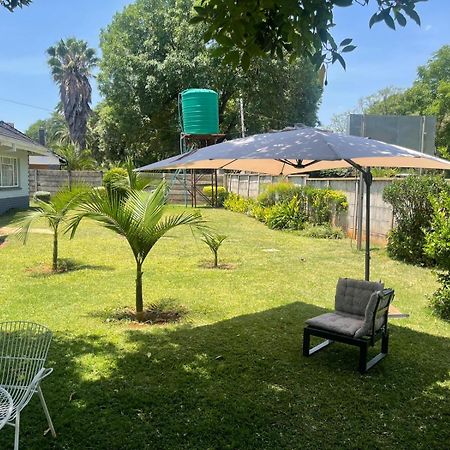 The Hawks Bed And Breakfast ハラレ エクステリア 写真