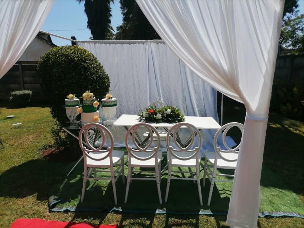 The Hawks Bed And Breakfast ハラレ エクステリア 写真